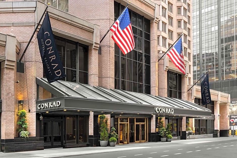 FAO Schwarz Hotel Suite Opens in New York City's Conrad Hotel Midtown –  Robb Report
