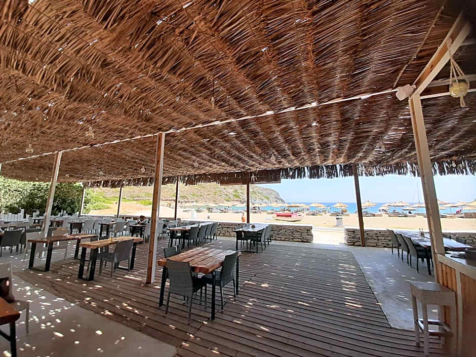 Spathi Beach Suites Kea