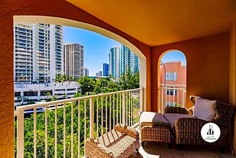 Uhost AI | Waterfront 3BR | Balcony, Marina Views & Resort Pool