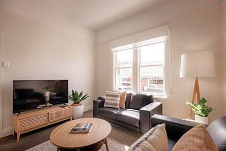 Central home in trendy South Hobart