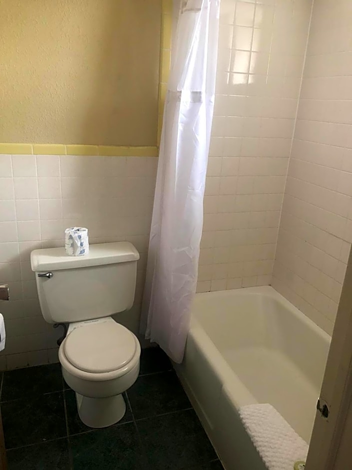 Aderi Hotel Near Bucknell University