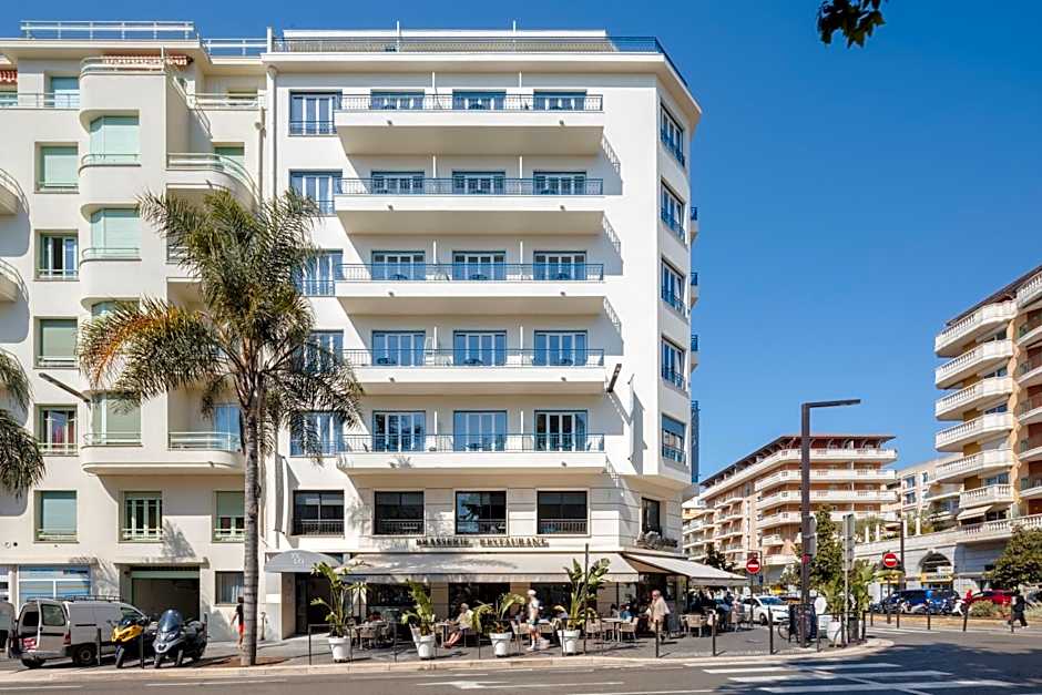 Yelo Promenade powered by Sonder