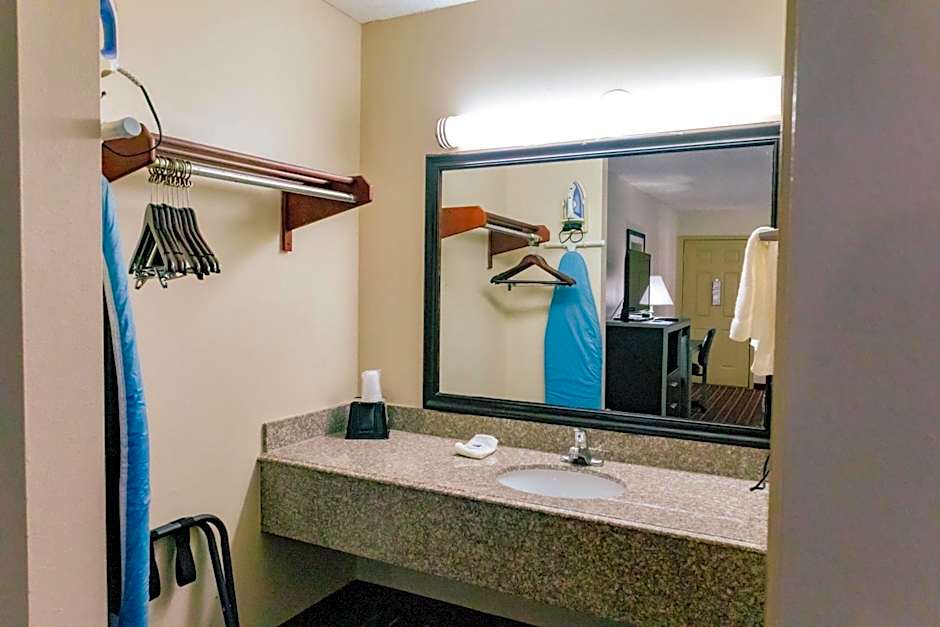 Motel 6 Nacogdoches, TX