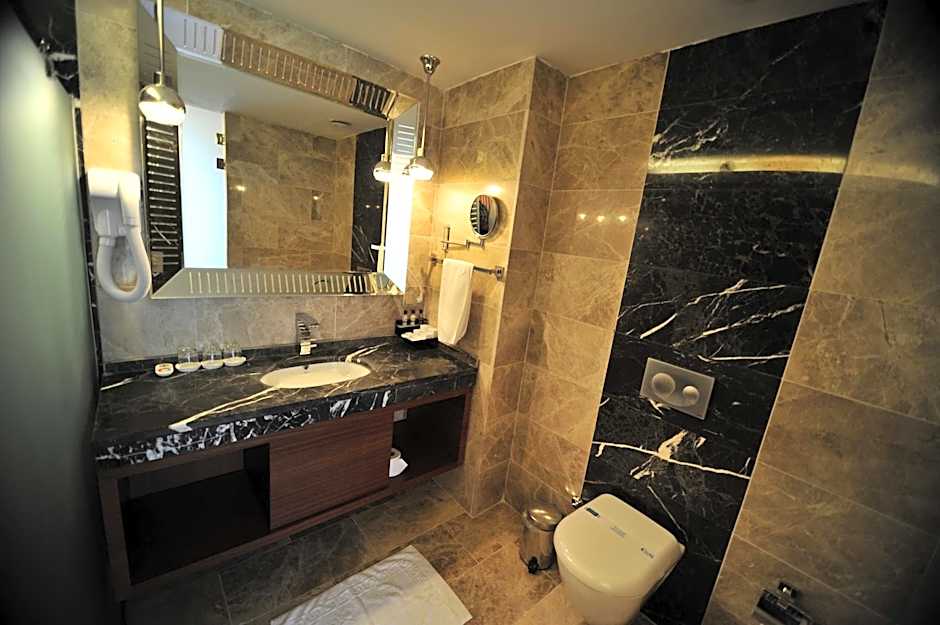 Grand Cenas Hotel