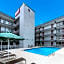 Red Roof PLUS & Suites Virginia Beach - Seaside