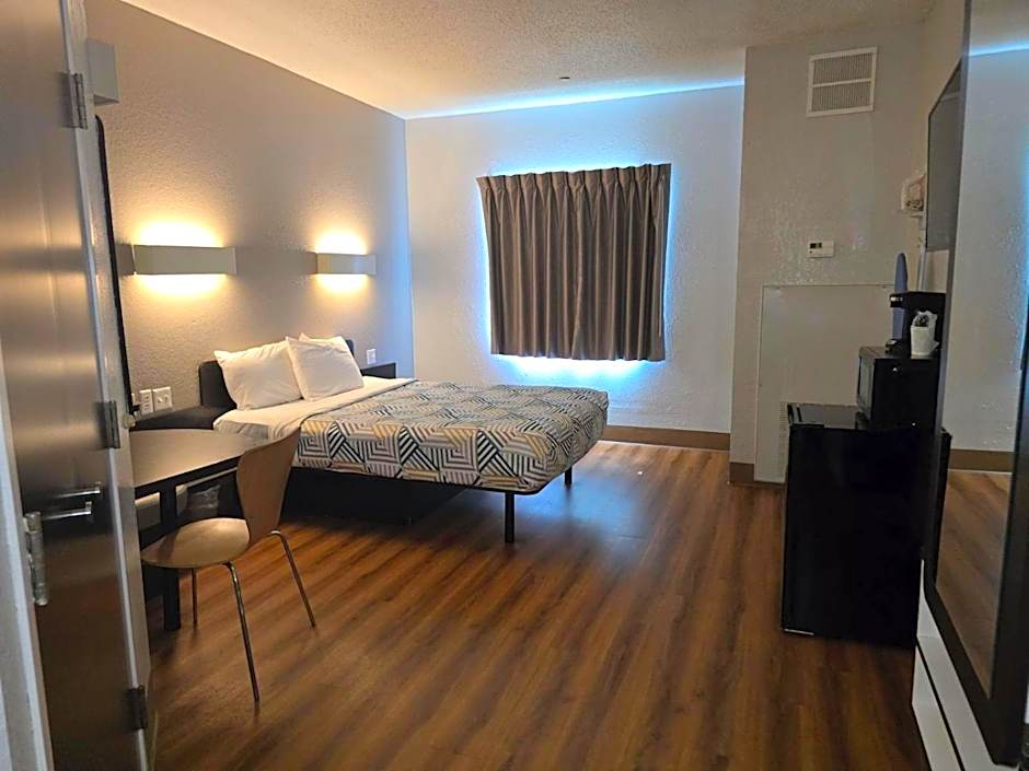 Motel 6-Biloxi, MS - Beach