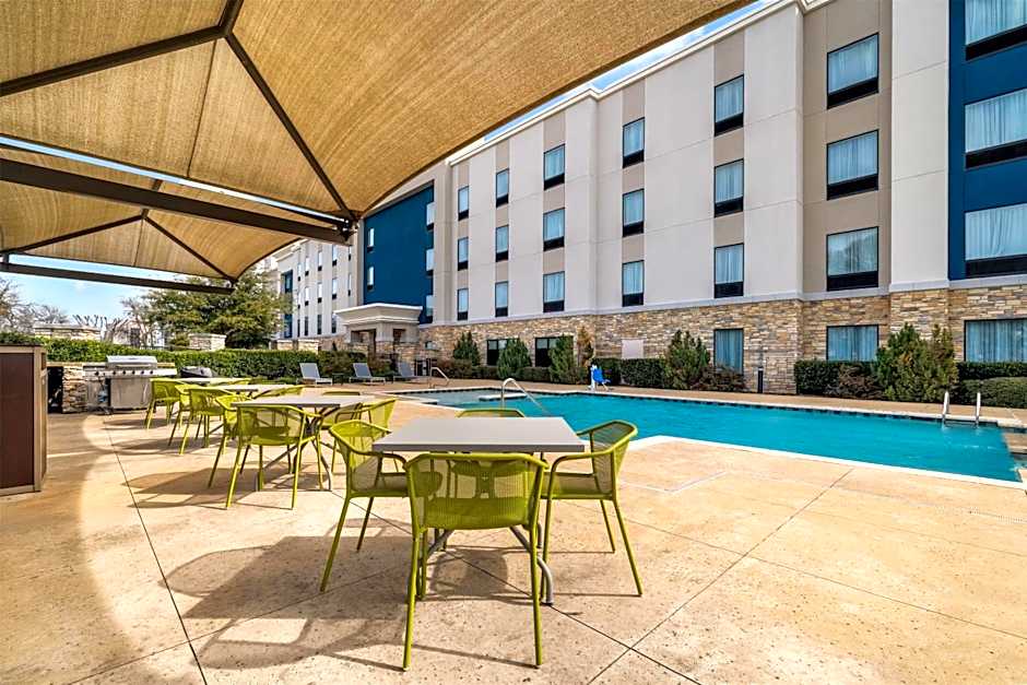 Hampton Inn & Suites Dallas/Plano-East