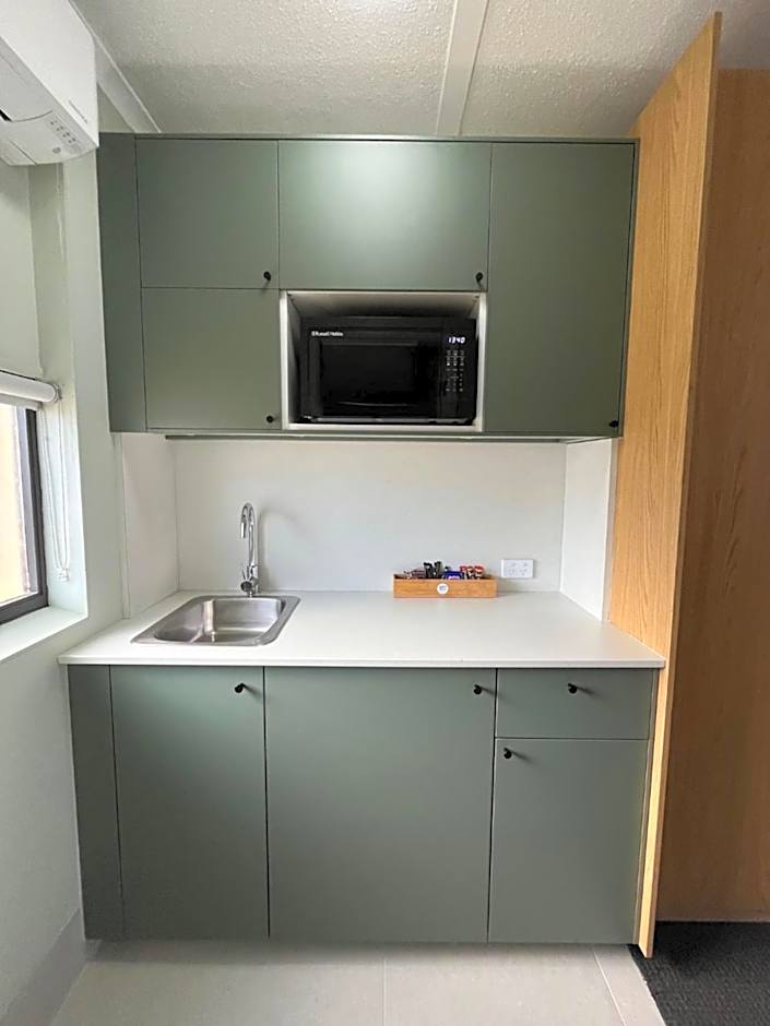 South Seas Motel & Apartments