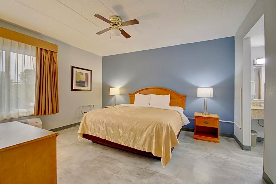 Quality Inn & Suites CVG Airport
