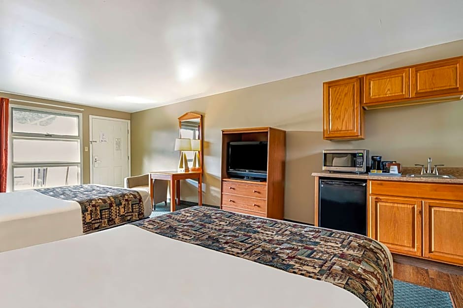 Super 8 by Wyndham Lake George/Downtown