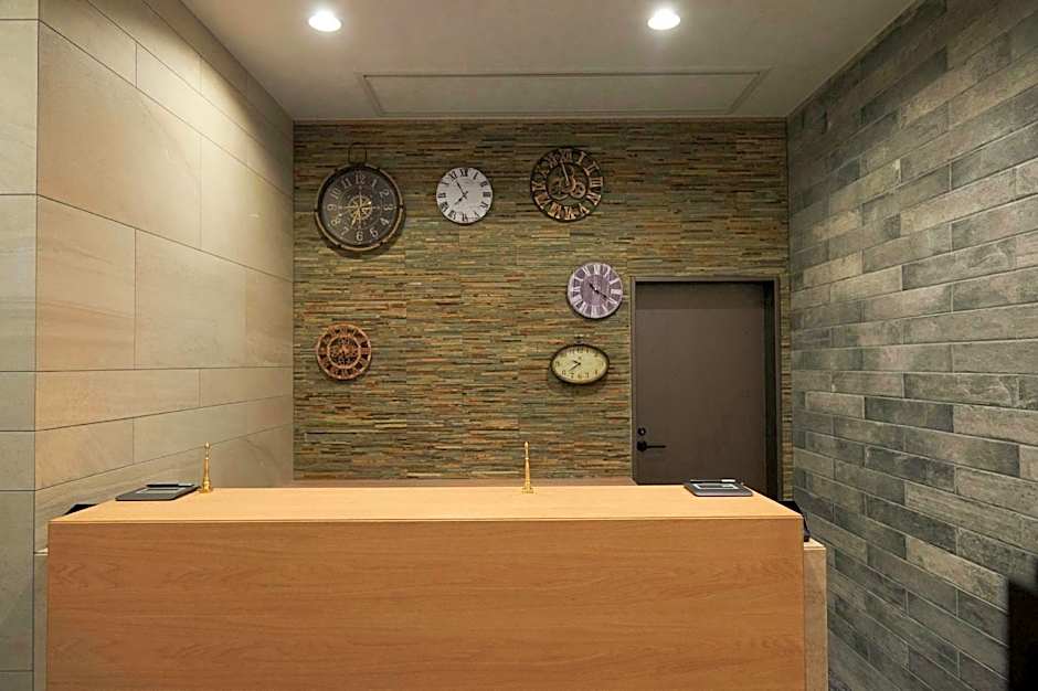 Quintessa Hotel Tokyo Haneda Comic and Books