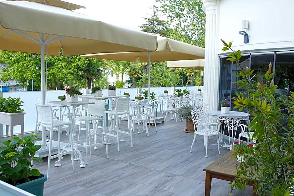 Ascot Hotel Buyukada