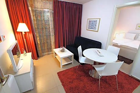 Comfort Apartment with Balcony