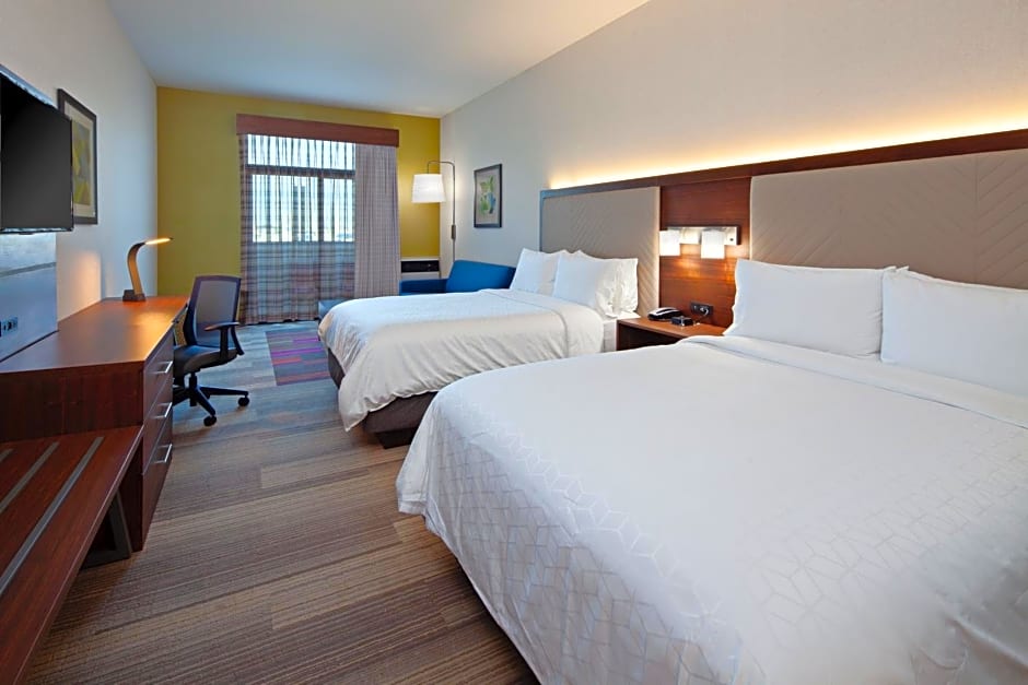 Holiday Inn Express Hotel & Suites Ventura Harbor