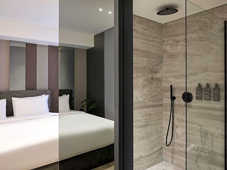 Nur Edge Aparthotel - Acropolis Skyline