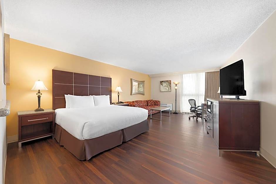 Wyndham Riverfront Little Rock