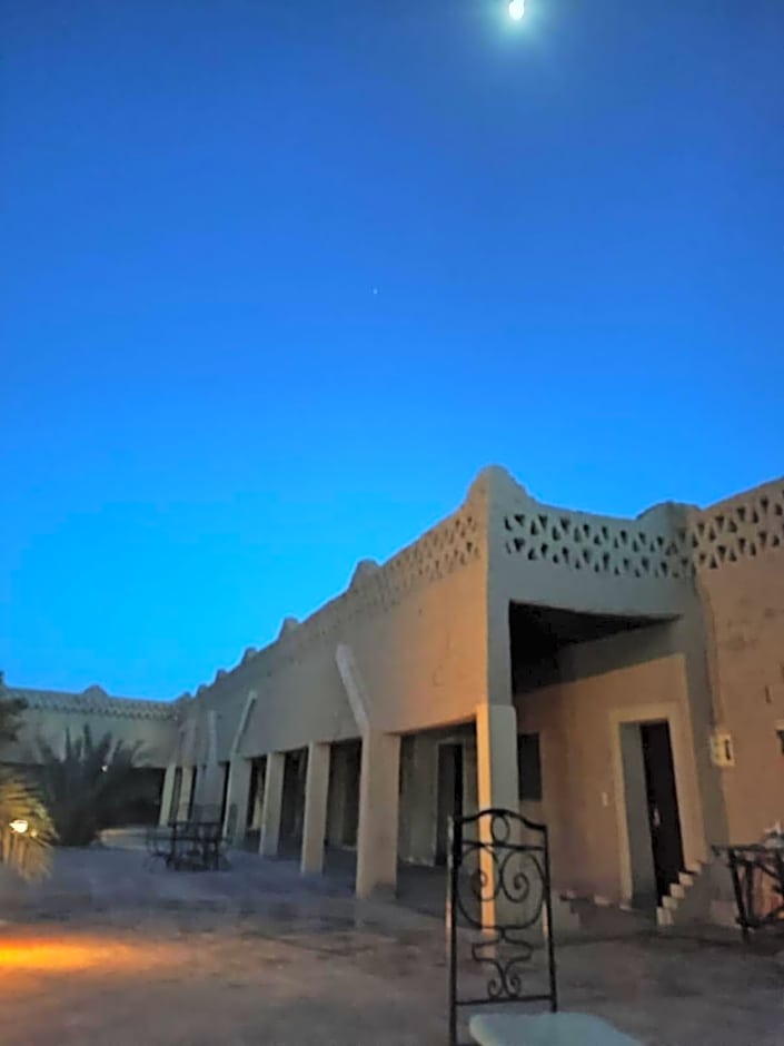Sahara Sands Hotel