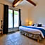 Logis Hôtel & Spa Déjeunez Sous L'Arbre