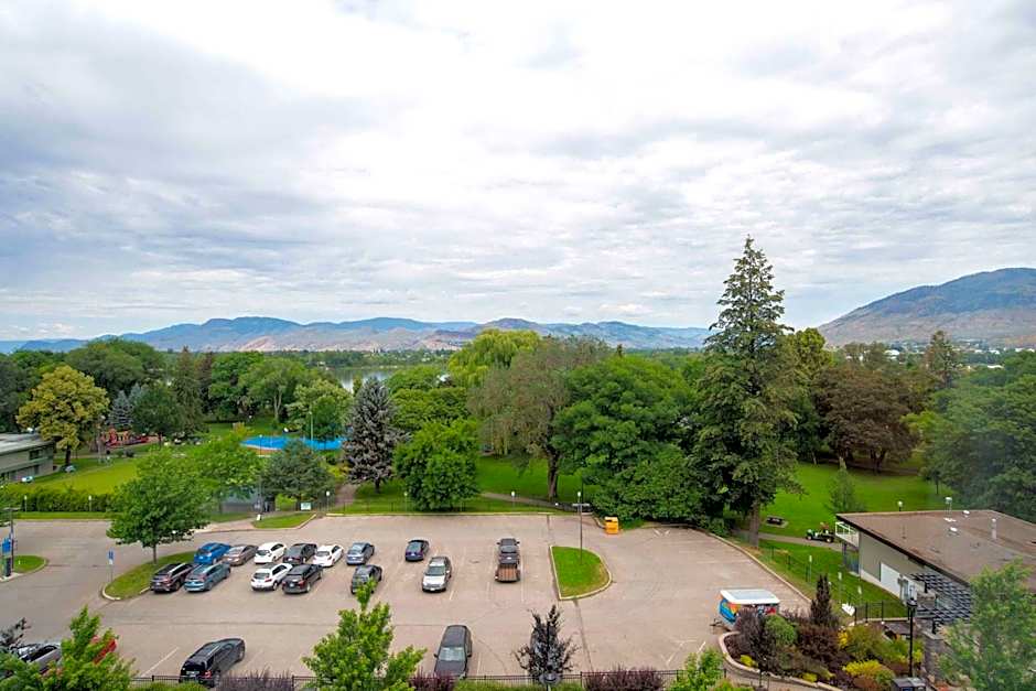 Sandman Signature Kamloops Hotel