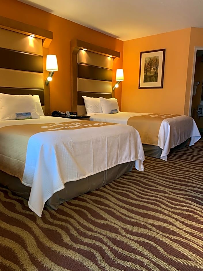 Days Inn & Suites by Wyndham Albany