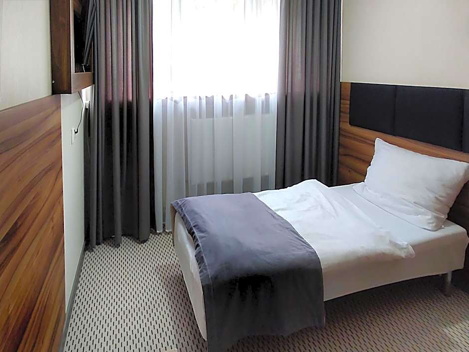 Diuna Beskidy Ustroń - dawny Kolejarz