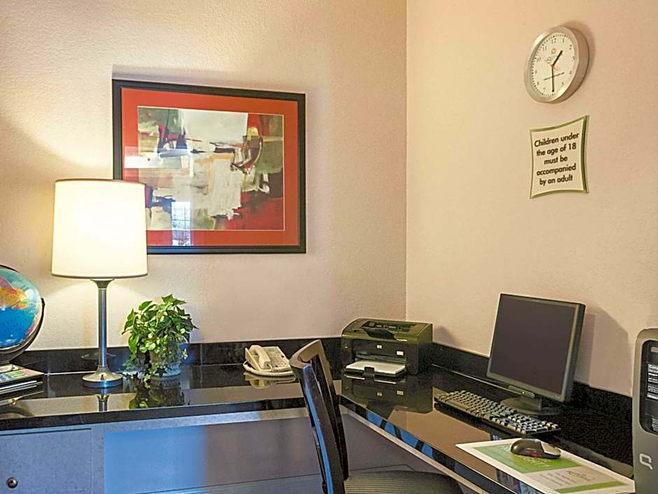 La Quinta Inn & Suites by Wyndham Slidell - North Shore Area