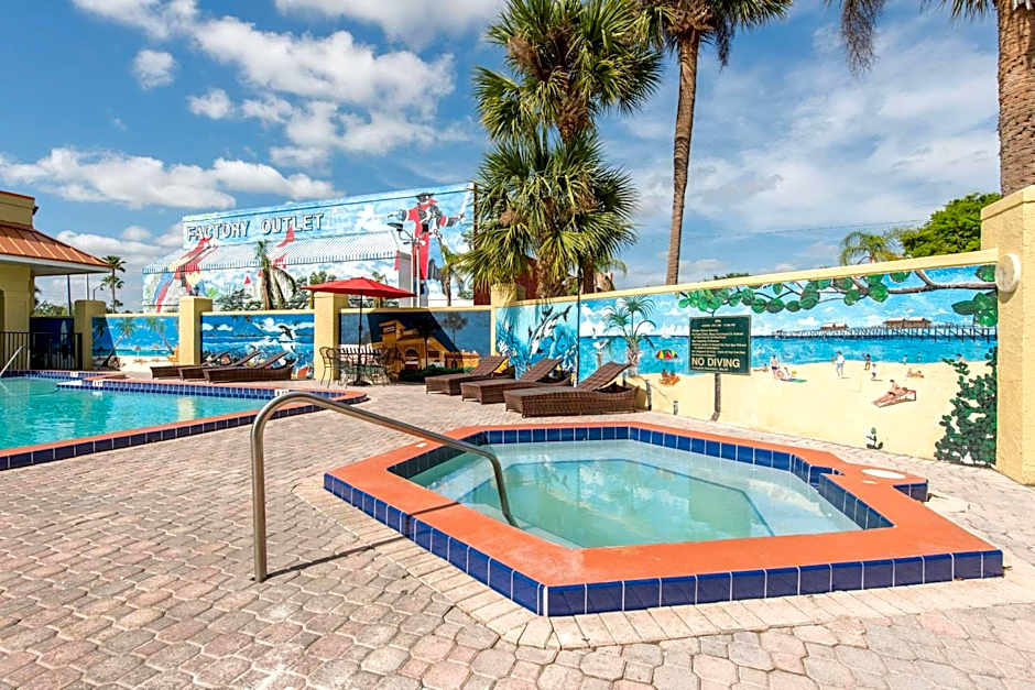 Clarion Inn & Suites Kissimmee-Lake Buena Vista South