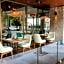 The Reef 28 - Adults Only - All Suites - Optional Gourmet All Inclusive