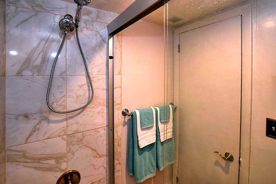 Daytona Beach studio condo with beautiful Ocean view