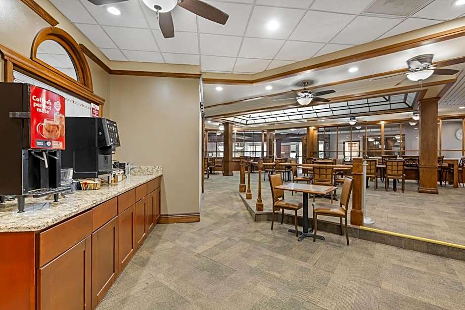 Best Western Plus Wooster Hotel & Conference Center