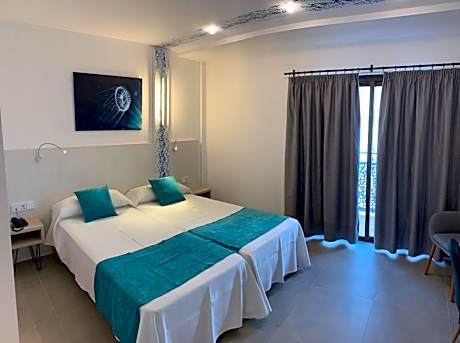 Superior Double or Twin Room with City View