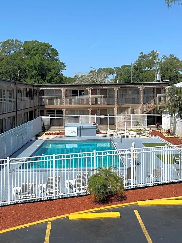 Budget Inn - St. Petersburg