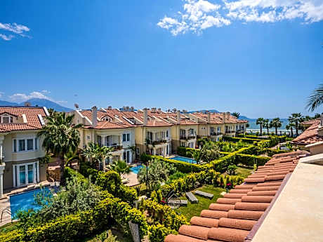 Sunset Beach Club Aqua Lettings