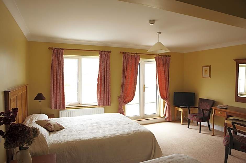 Photo 1 of 6 of Deluxe, Sea View