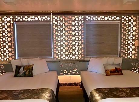 Suite with Lake View