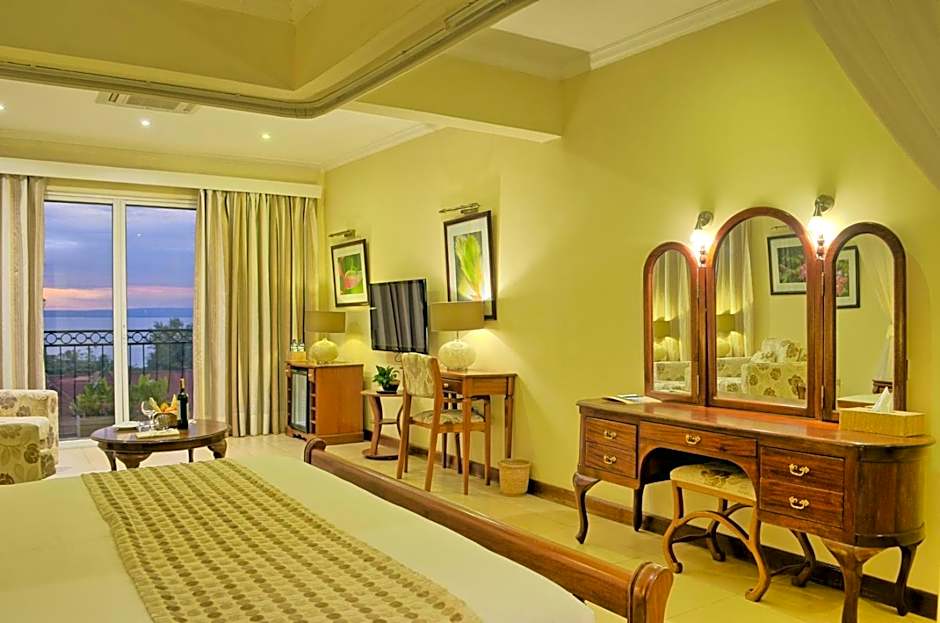 Sovereign Hotel