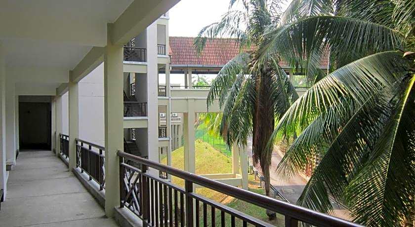 Paradise Lagoon Apartment