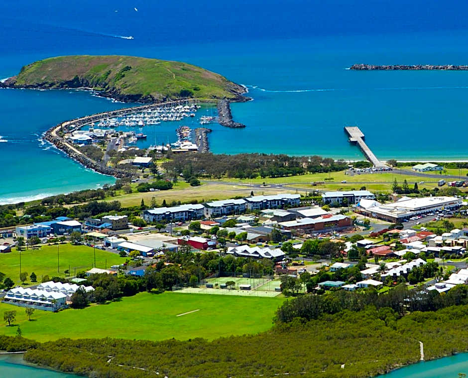 Pacific Marina Apartments