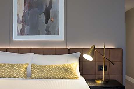 Vibe Guest King or Twin Room