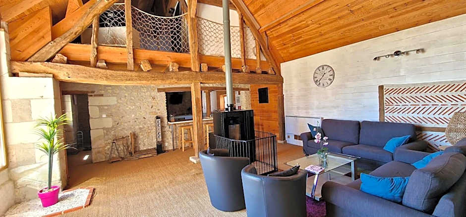 Gîte La Belle Aventure avec piscine et jacuzzi