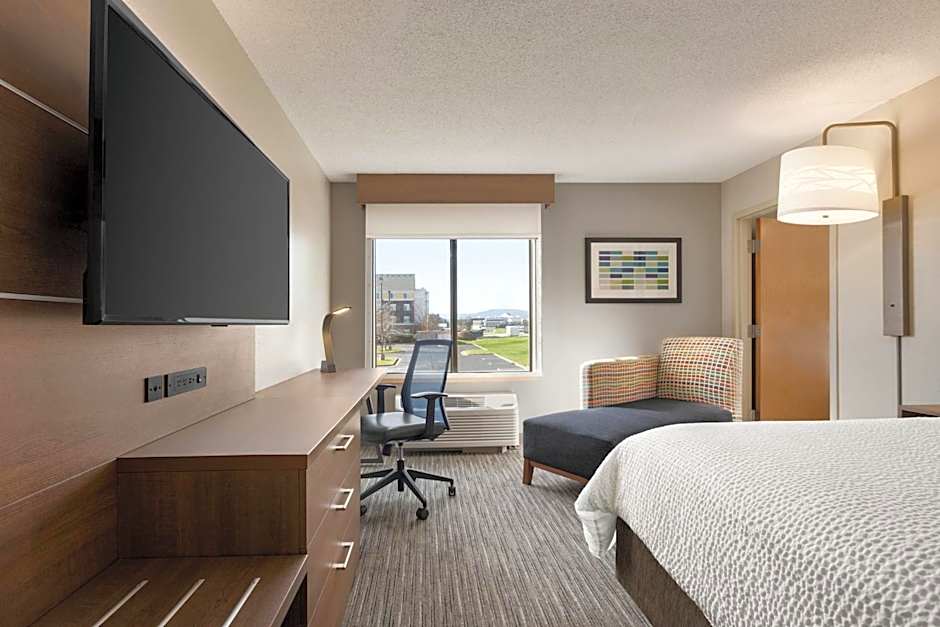 Holiday Inn Express Hotel & Suites Anniston/Oxford By IHG