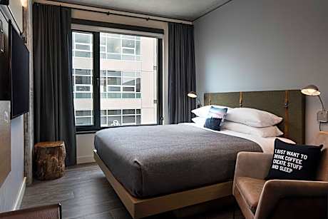 Vibe, Guest room, 1 King, High floor