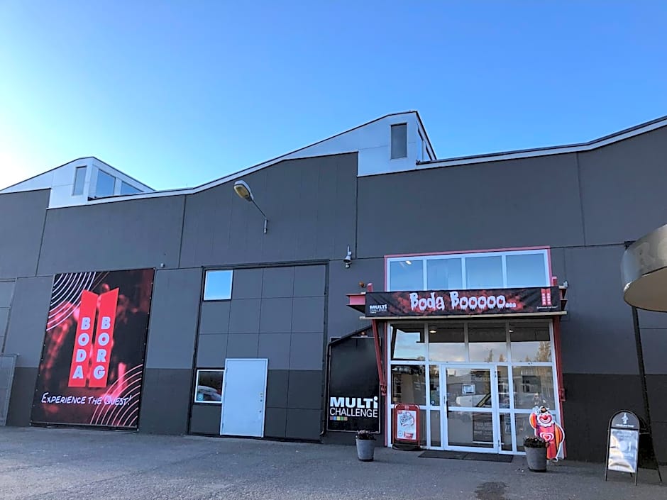 Multi Challenge Hostel