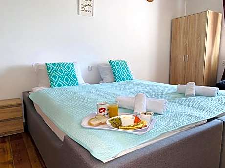 Quadruple Room with Garden View