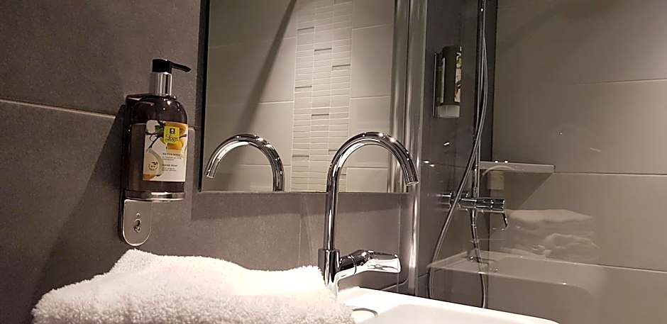 Logis LE RABELAIS Hôtel- Restaurant - SPA