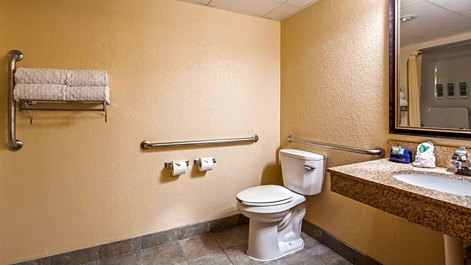 Best Western Center Pointe Inn