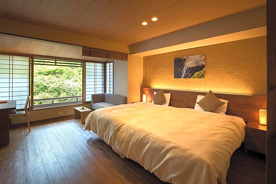 Photo 1 of 4 of 2 Beds, Mountain View