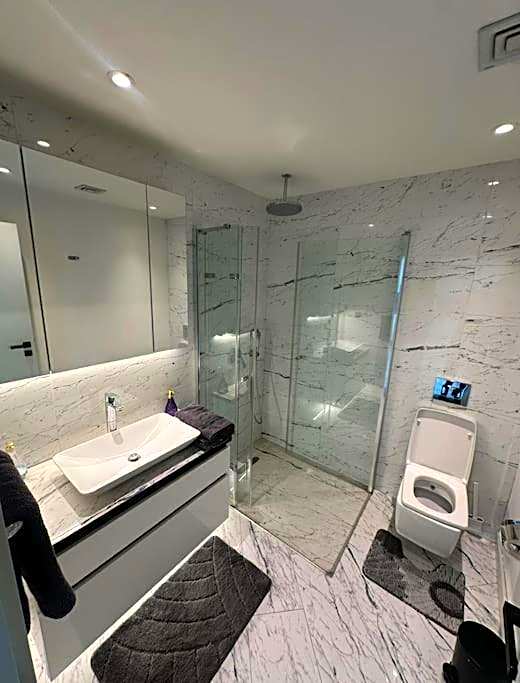 Live lavishly balcony 30 plus floor