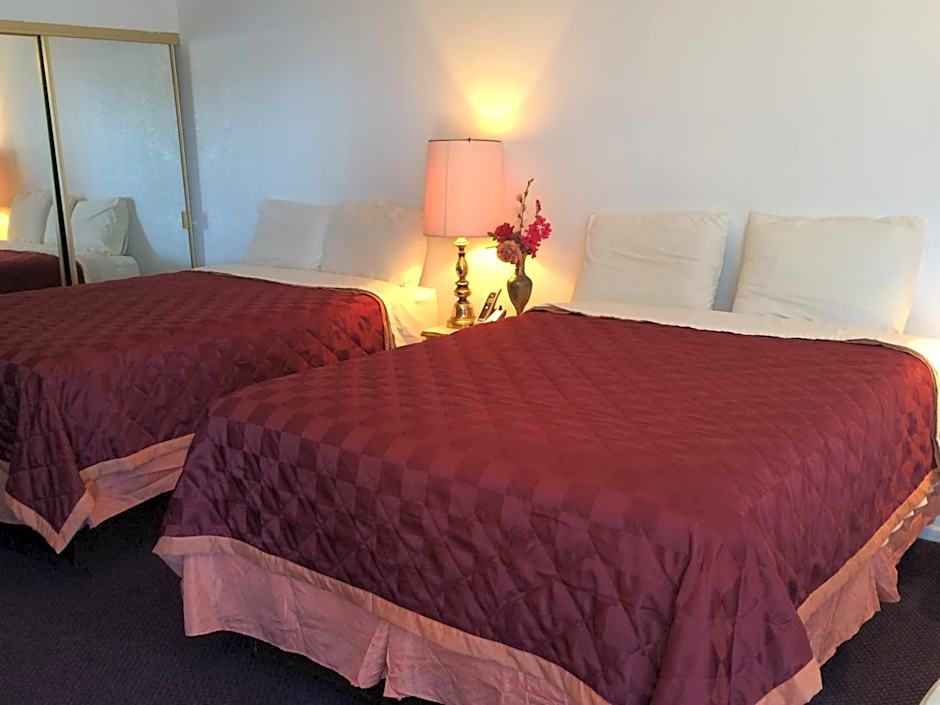 Crystal Palace Inn Brownfield