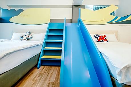 Superior Family Room with Balcony